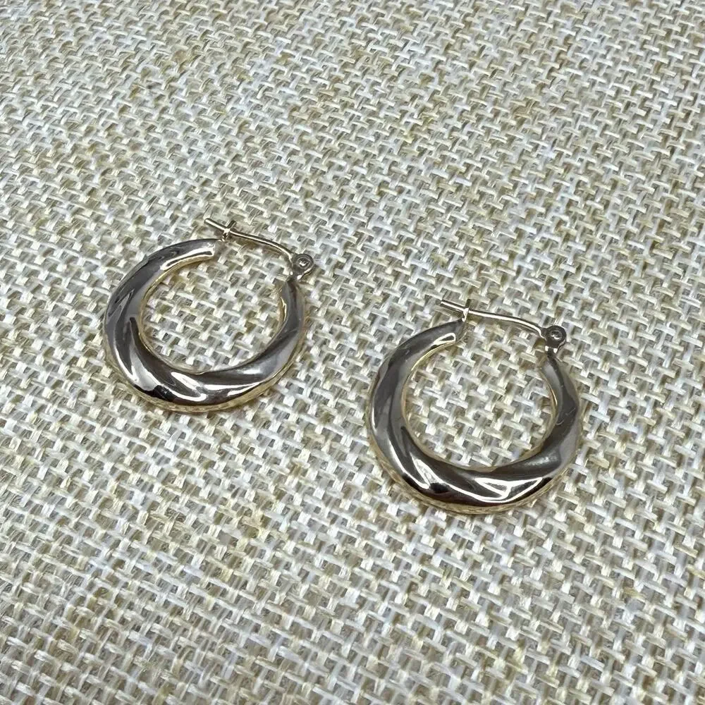MA Israel 14K Yellow Gold Twist Hoop Earrings Michael Anthony 1.2 Grams - Picture 2 of 7